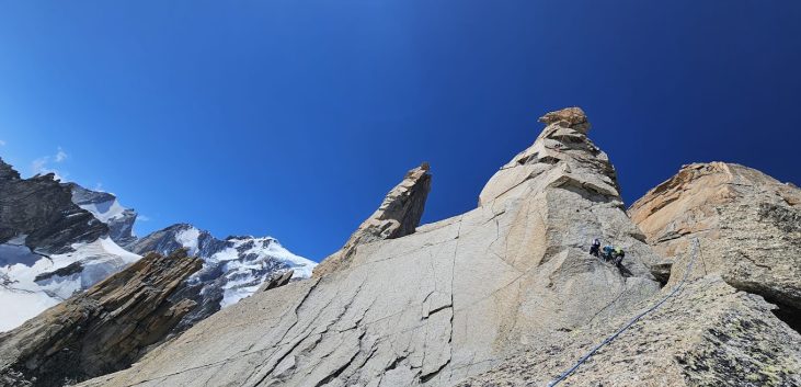 454c28a6-1396-478f-a67d-f880573b148c_petit capucin lifting du roi satelliti monte bianco rockandrolla 2025